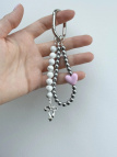 Handmade hematite and howlite keychain on steel wire with a stainless steel charm and an acrylic heart – photo 2