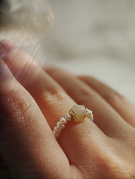 Adjustable ring with cultured freshwater pearls, a citrine stone and gold-plated spacers, handmade