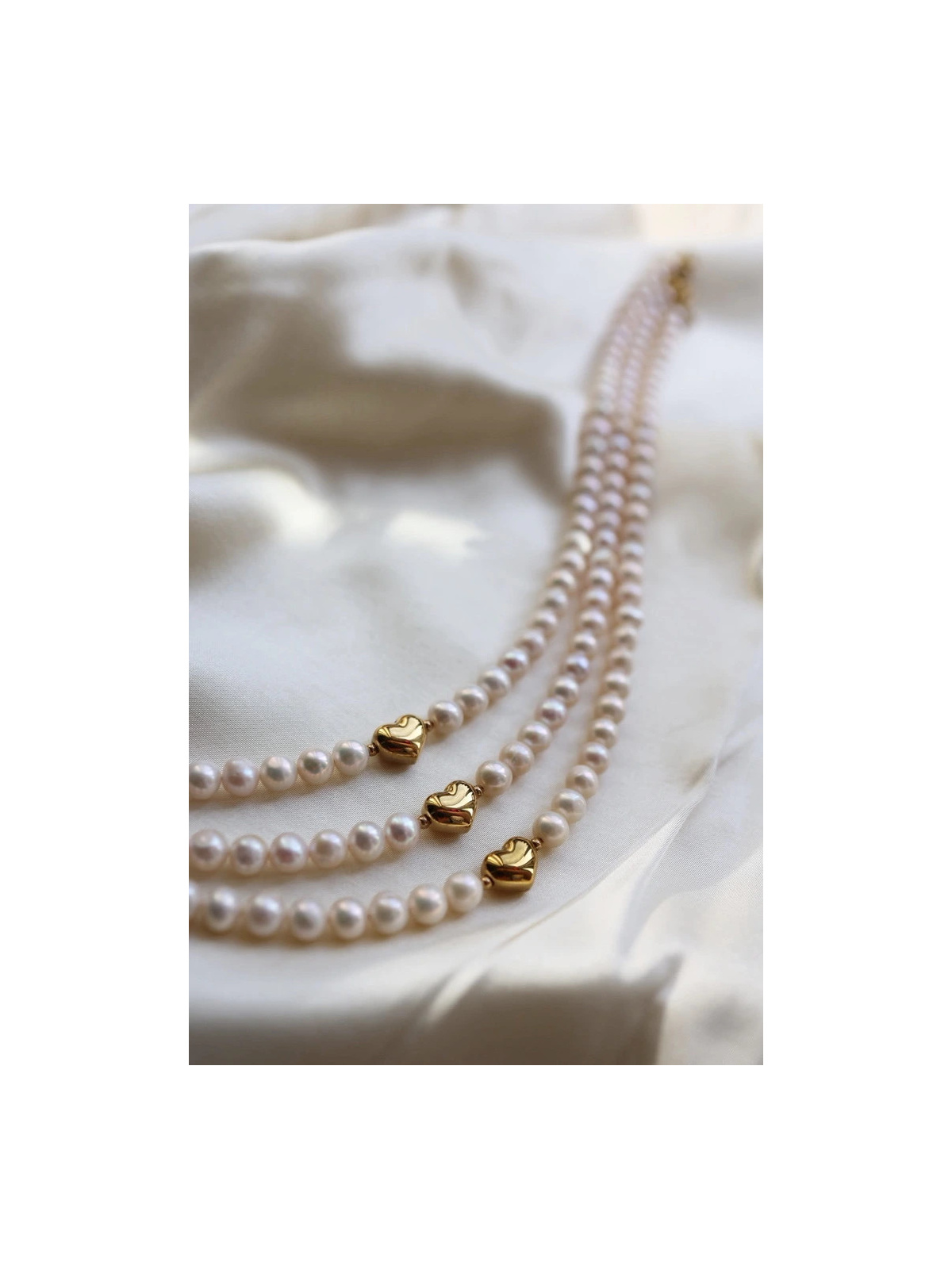 Freshwater pearl and hematite necklace with a gold heart-shaped stainless steel spacer, handmade – photo 3