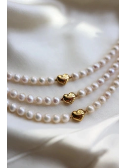 Perłowy naszyjnik z sercem | Upiększaj