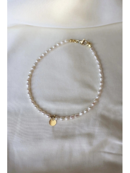 Anklet with natural freshwater pearls and hematite with a gold-plated silver charm, handmade