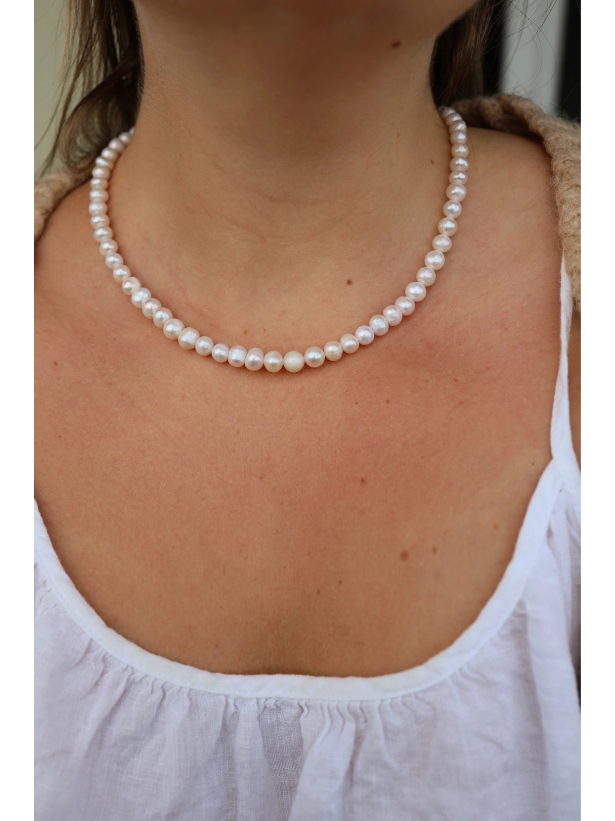 Adjustable freshwater cultured pearl necklace with a stainless steel clasp and elements, handmade – photo 5