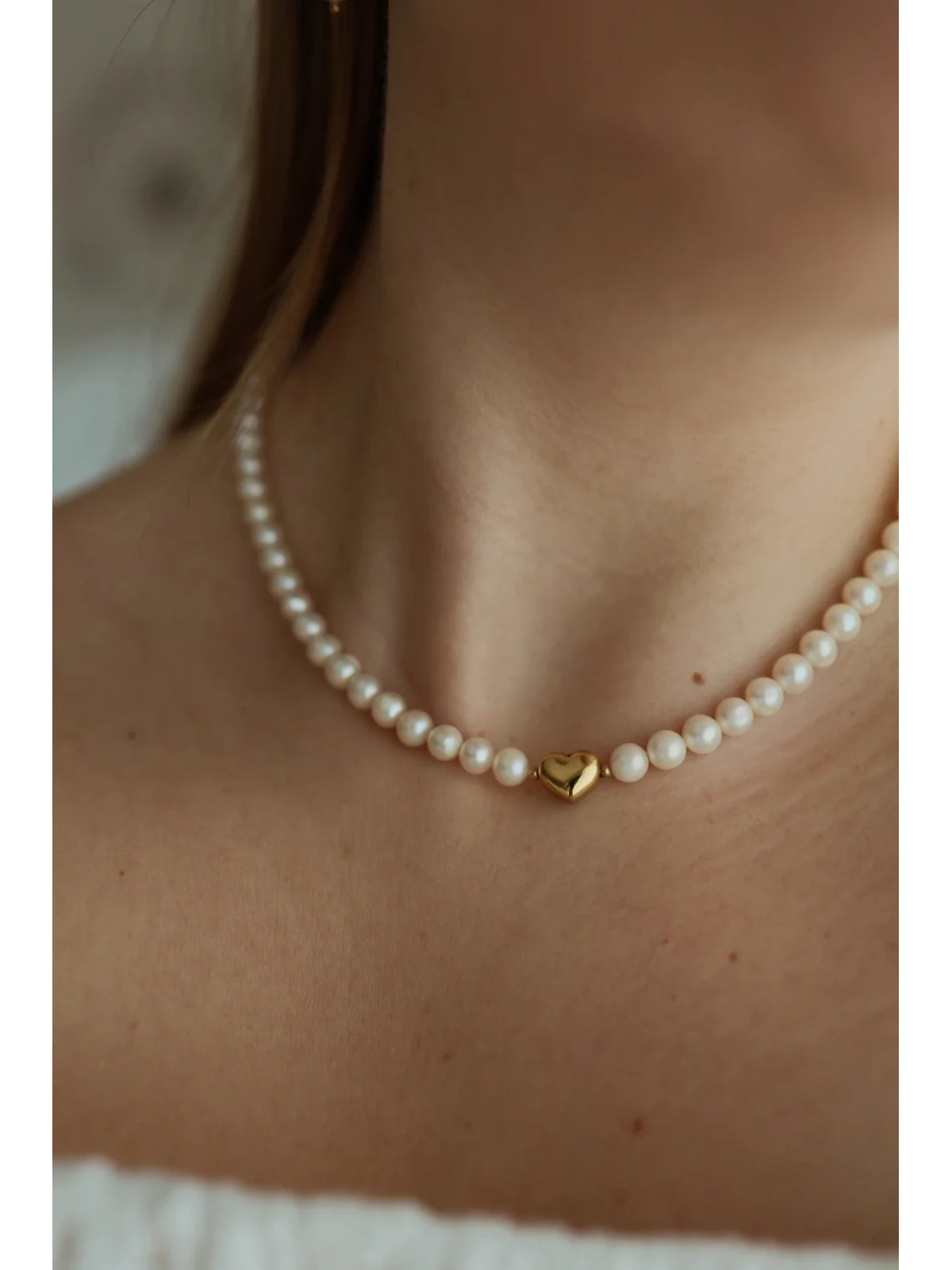 Freshwater pearl and hematite necklace with a gold stainless steel heart spacer, handmade – photo 5