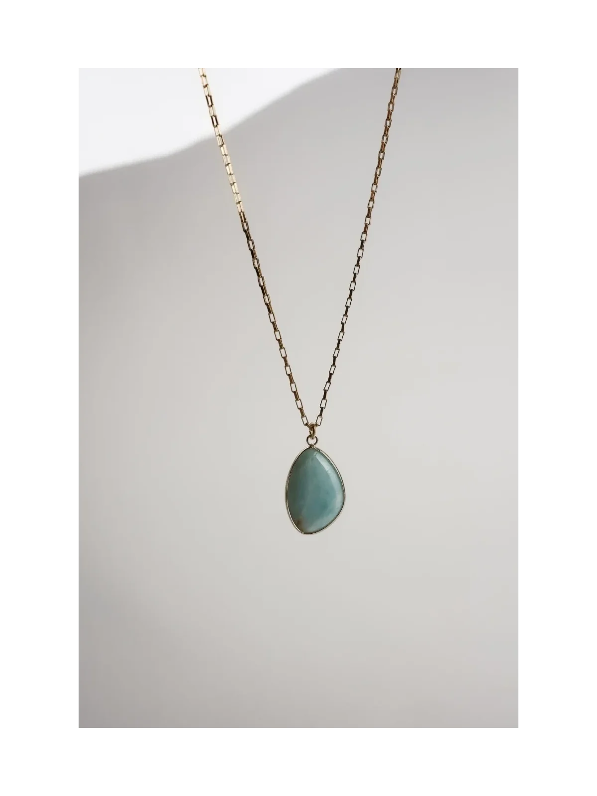 Długi naszyjnik na łańcuszku ze stali chirurgicznej z amazonitem | Upiększaj