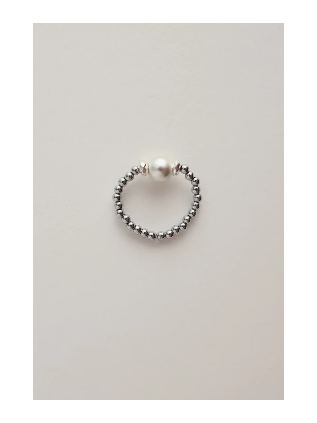 Srebrny pierścionek elastyczny z hematytu | Upiększaj