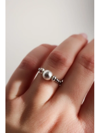 Srebrny pierścionek elastyczny z hematytu | Upiększaj