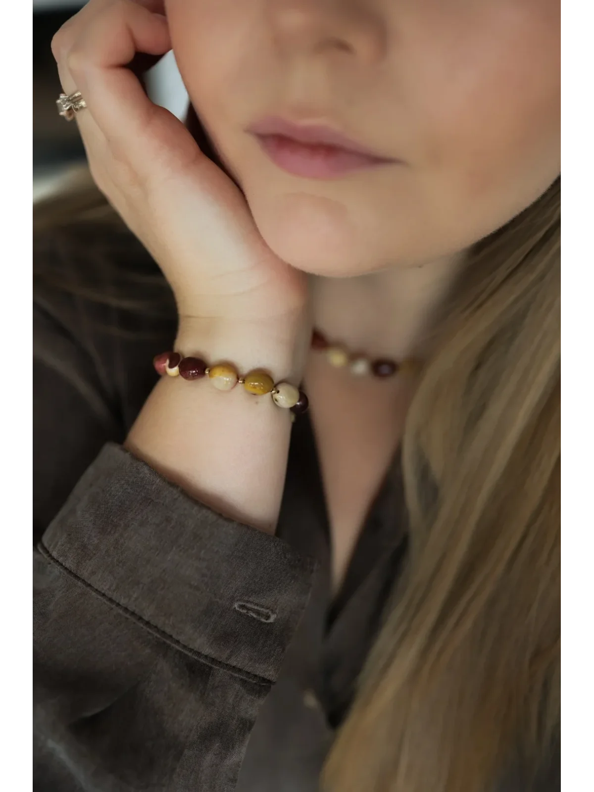 Jesienny naszyjnik z kamieni mokaitu | Upiększaj