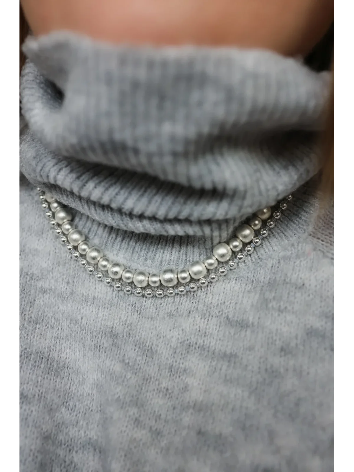 Satynowy naszyjnik ze srebrnego hematytu | Upiększaj