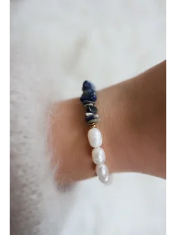 Bransoletka z pereł naturalnych i niebieskiego sodalitu | Upiększaj