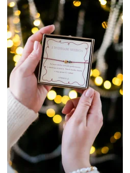 Czerwona bransoletka na szczęście | Upiększaj