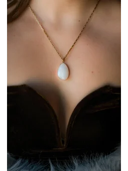 Wisior z kryształem górskim na łańcuszku ze stali chirurgicznej | Upiększaj