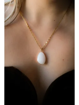 Wisior z kryształem górskim na łańcuszku ze stali chirurgicznej | Upiększaj