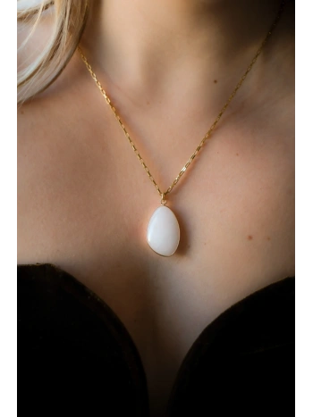 Wisior z kryształem górskim na łańcuszku ze stali chirurgicznej | Upiększaj