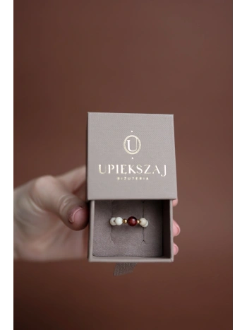 Elastyczny pierścionek z kamieni rzecznych i czerwonego jaspisu | Upiększaj