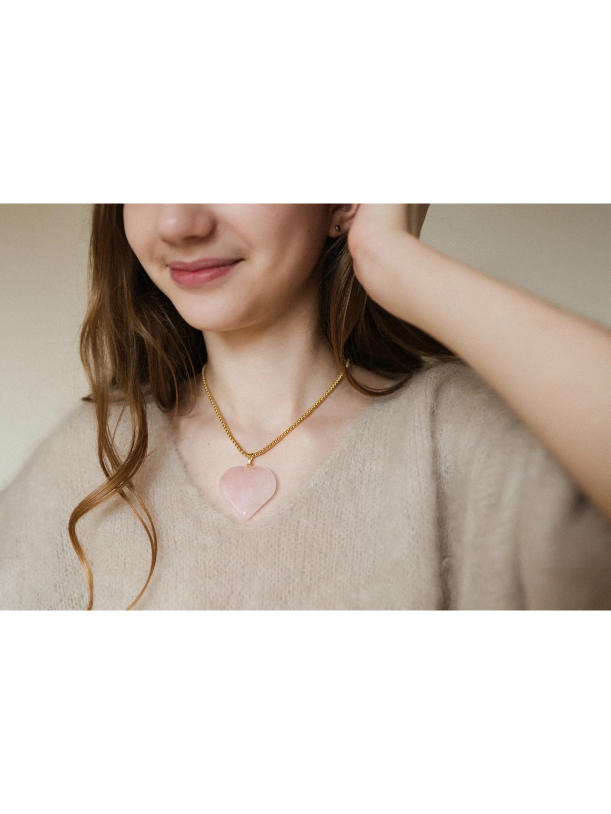 Handmade necklace with a large rose quartz heart pendant on a surgical steel snake chain – photo 4