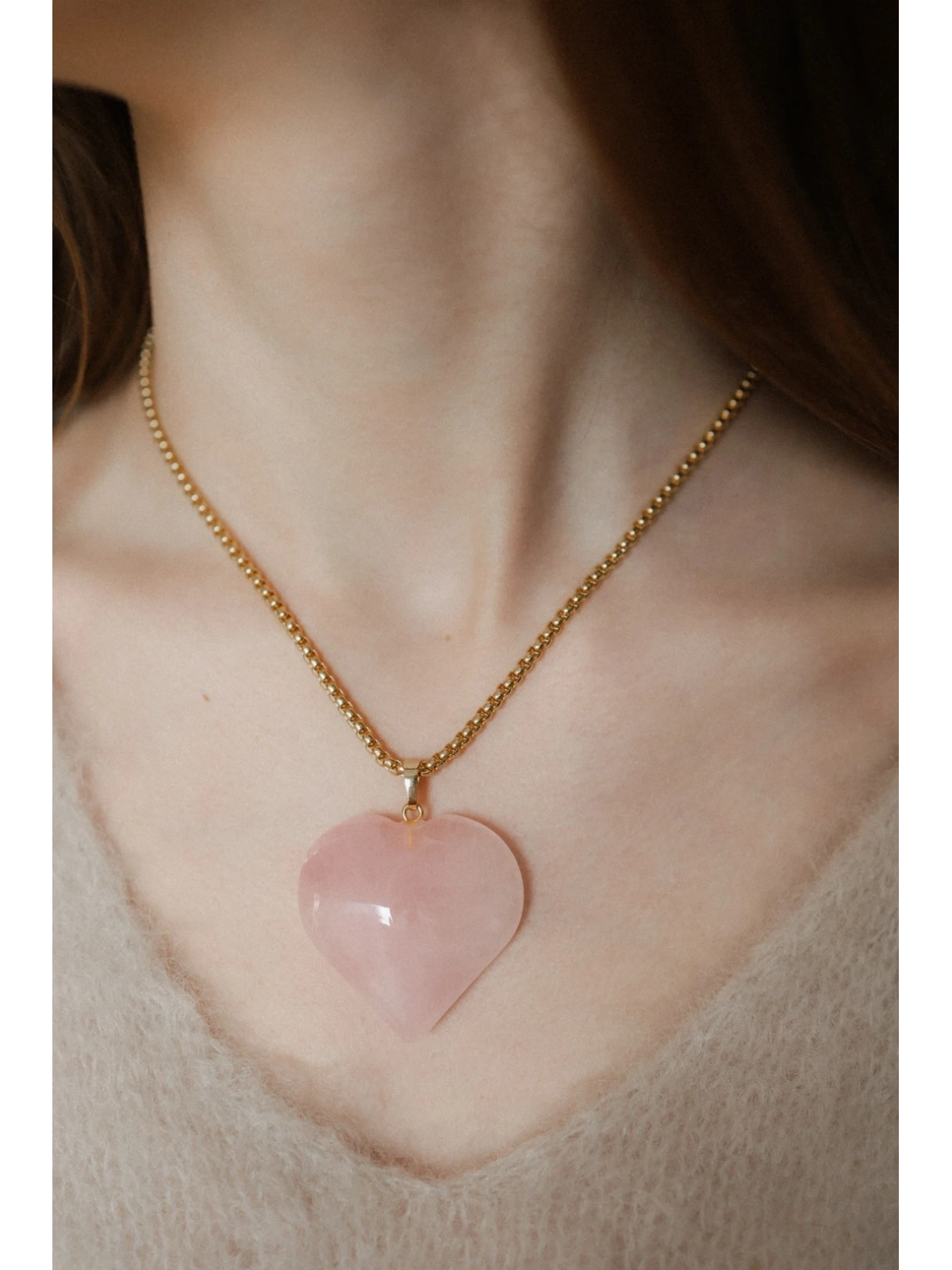 Handmade necklace with a large rose quartz heart pendant on a surgical steel snake chain – photo 2