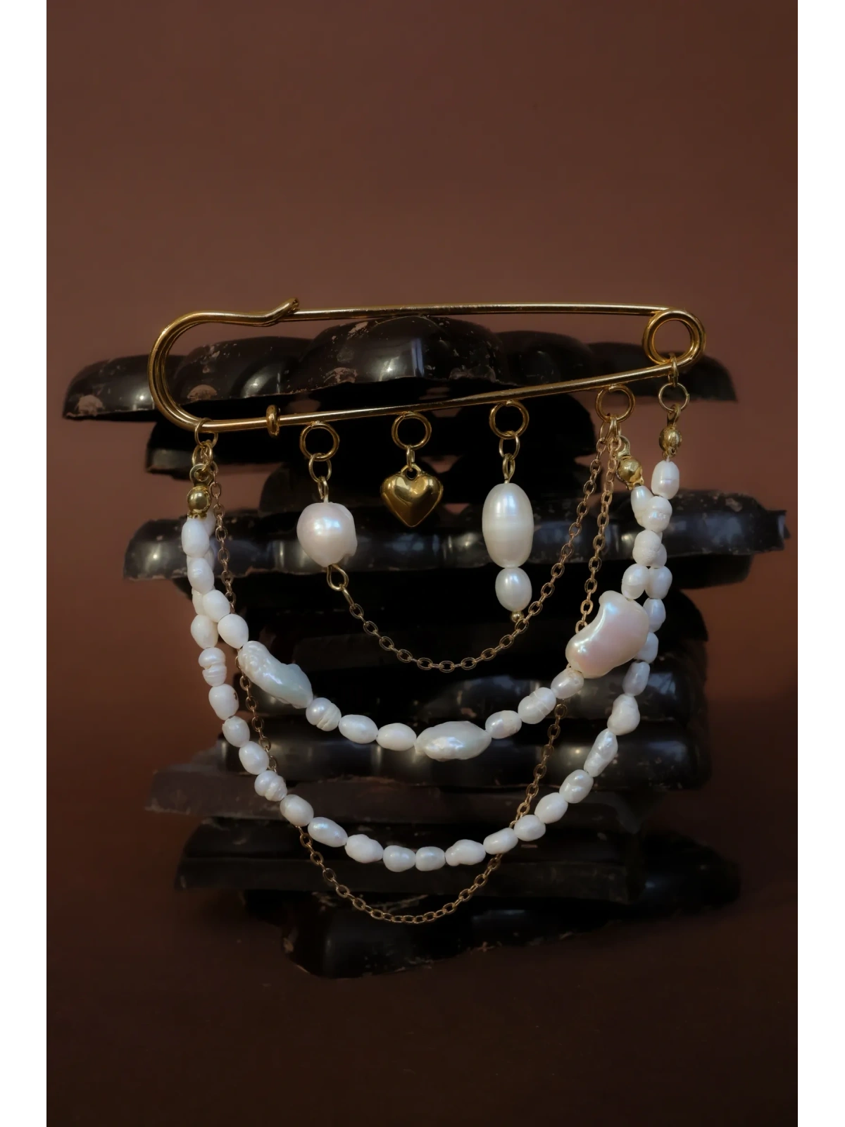 Broszka agrafka z perłami naturalnymi | Upiększaj