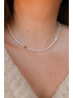 Fijne, subtiele ketting van piepkleine parels met een tussenstuk van goudkleurig hematiet, handmade – foto 3
