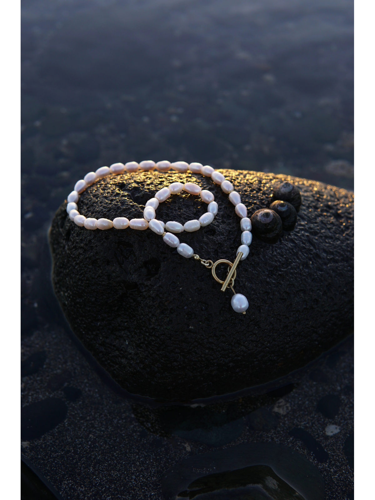 Natural cultured freshwater pearl necklace with a pearl pendant on a steel headpin, handmade – photo 2