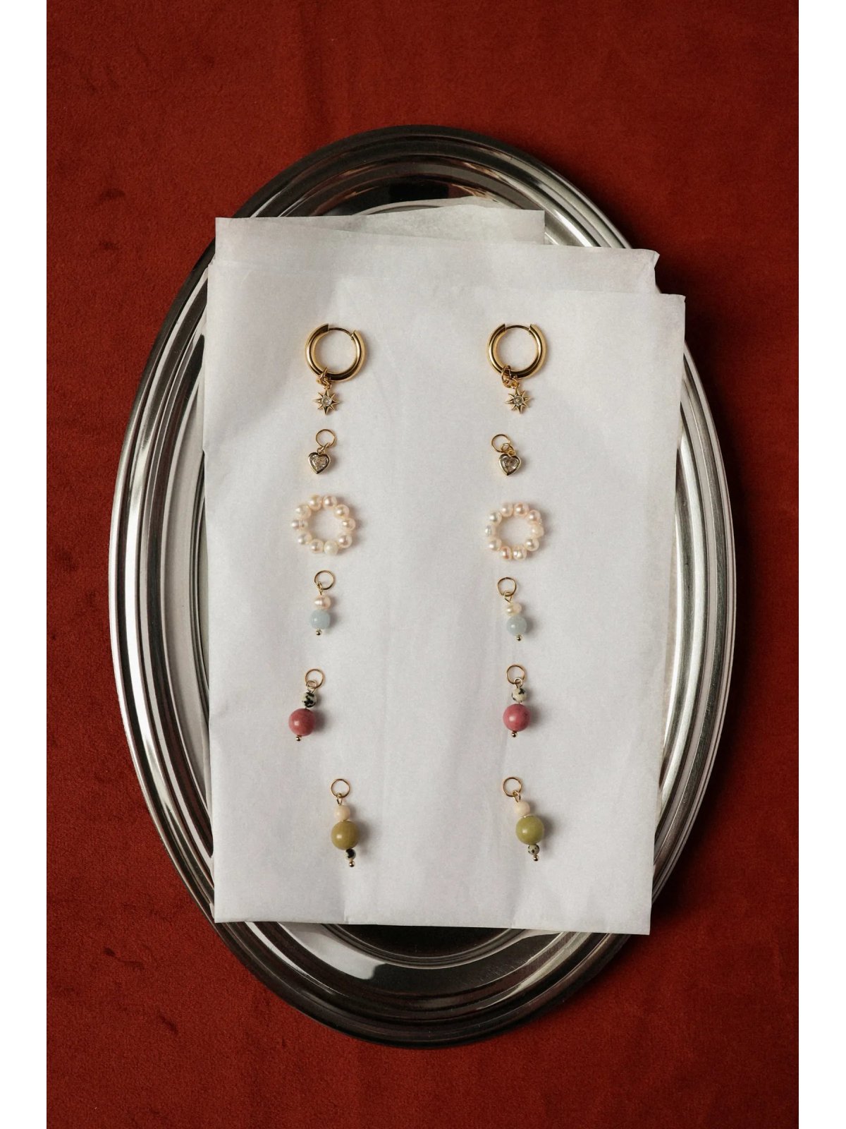 Asy w rękawie Hoop Earrings with Interchangeable Charms | Upiększaj